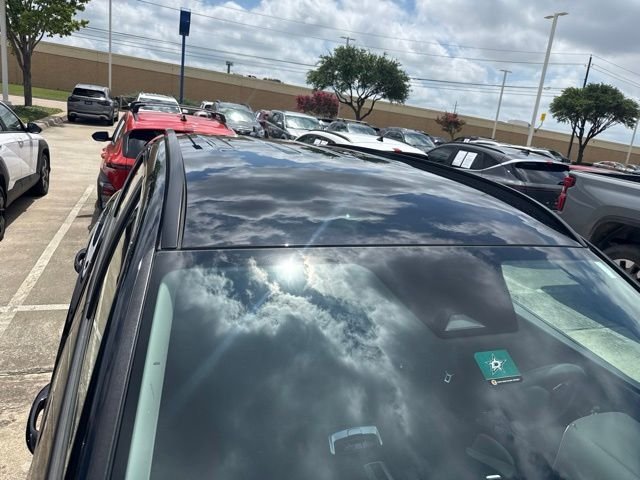 Used 2023 Black Hyundai SEL image 6