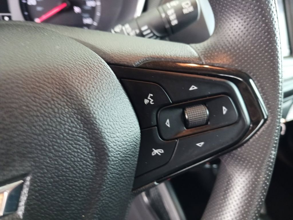 Used 2023 White Chevrolet LT image 32