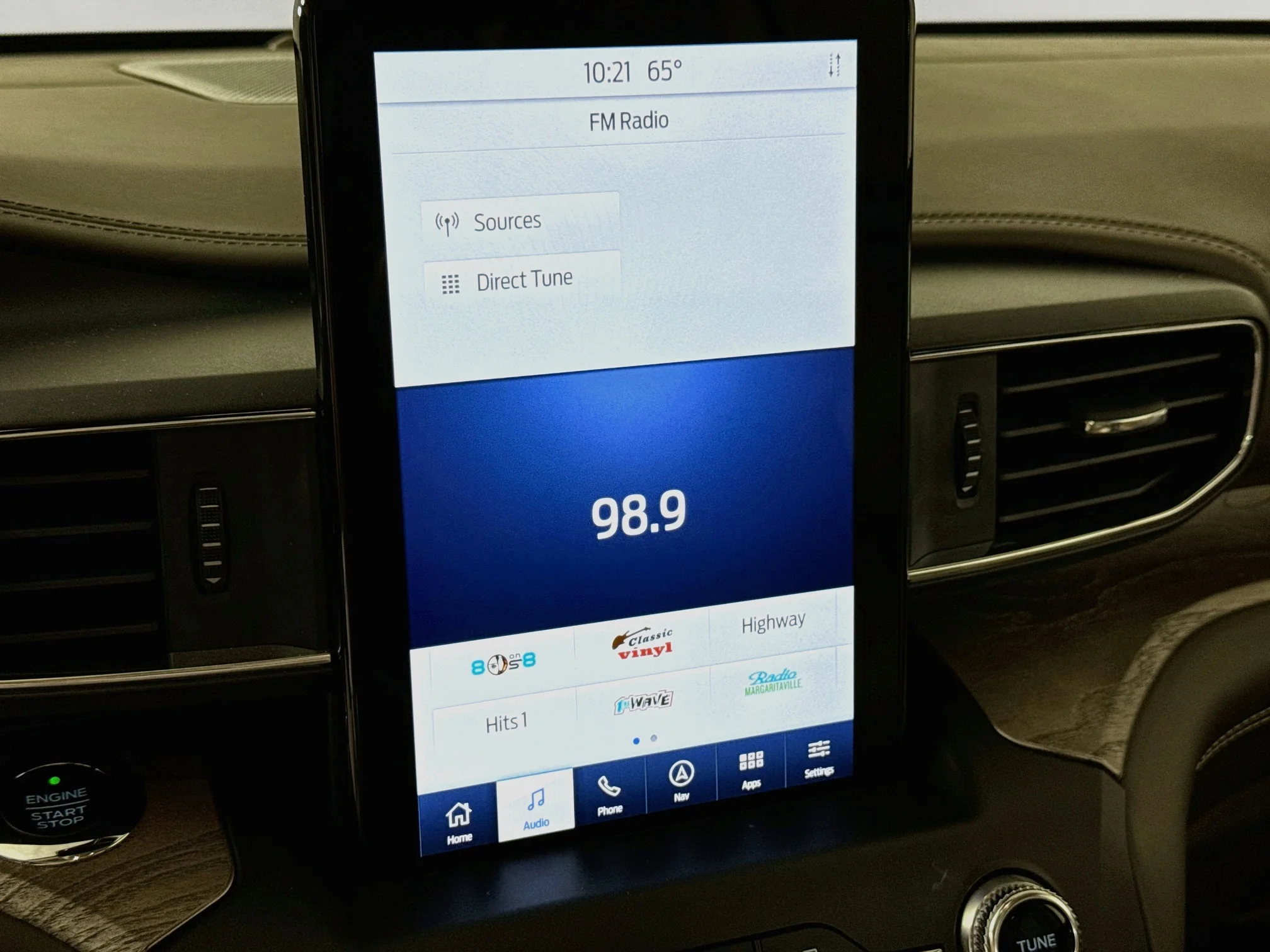 Used 2020 Magnetic Metallic Ford Platinum image 15