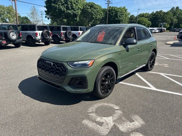 Used 2024 Green Audi 45 S line Premium image 3
