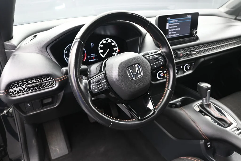 Used 2025  Honda Sport image 15