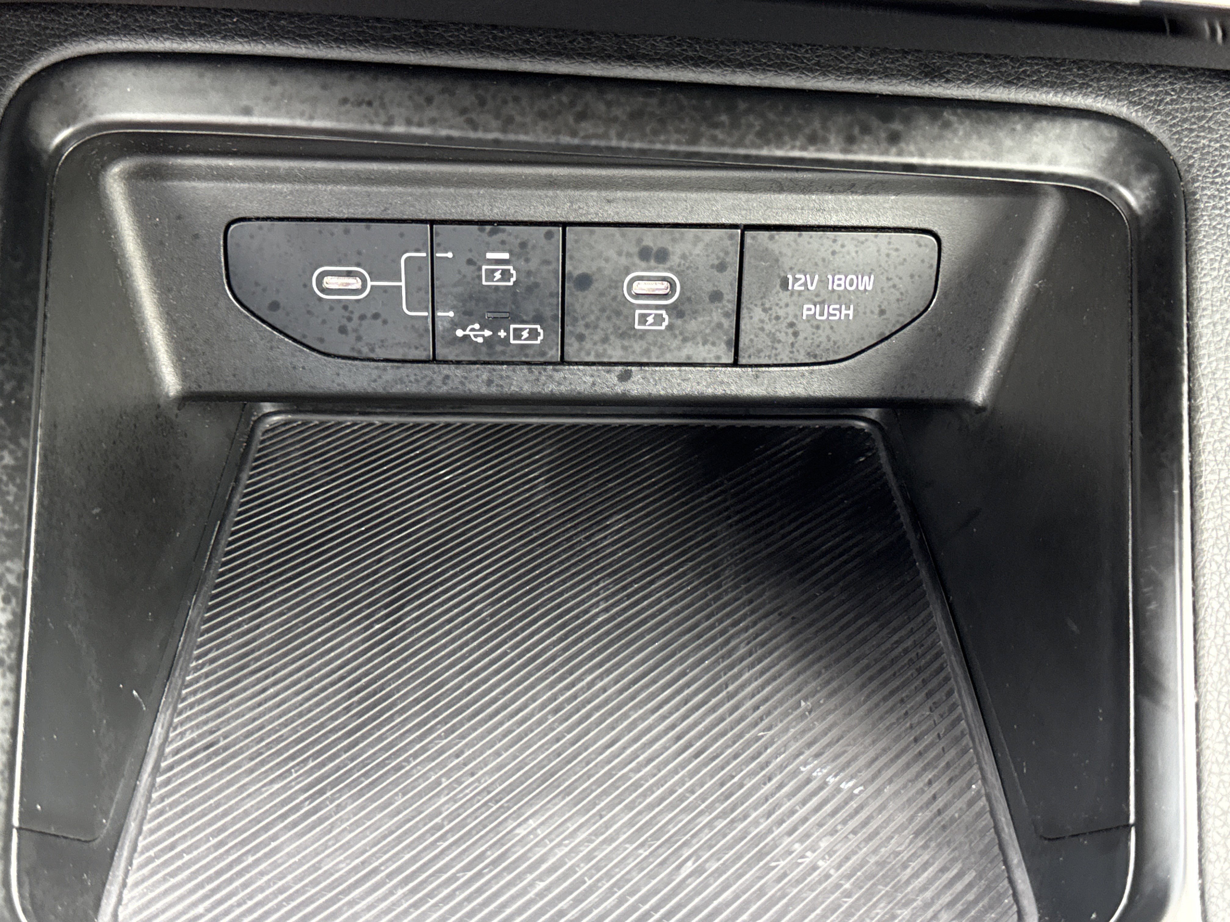 Used 2025 Aurora Black Pearl Kia LXS image 27
