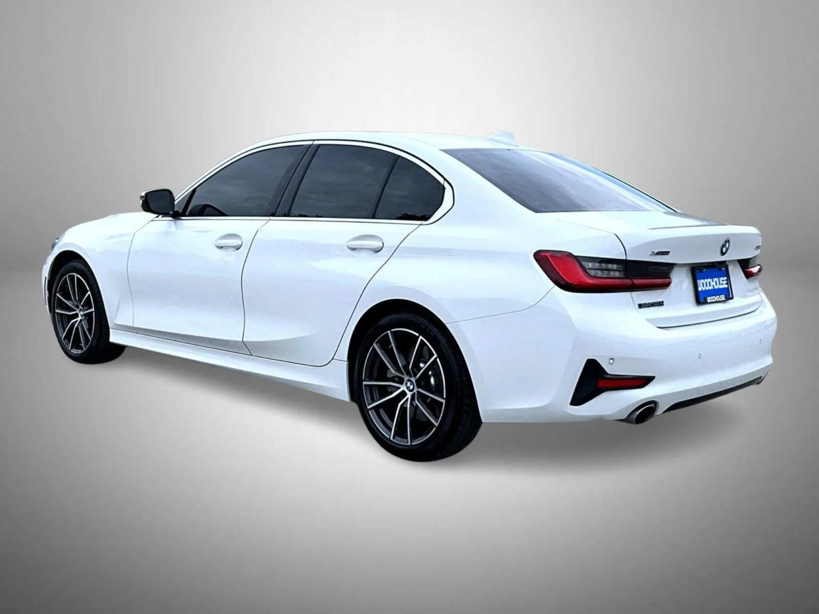 Used 2021 White BMW 330i xDrive image 7