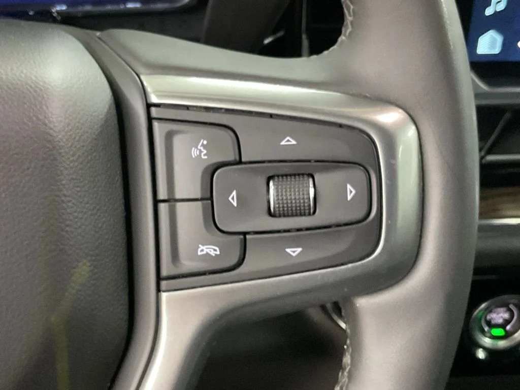 Used 2023 Bronze Metallic Chevrolet LT image 10