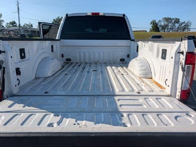 Used 2017 White Ford Lariat image 23