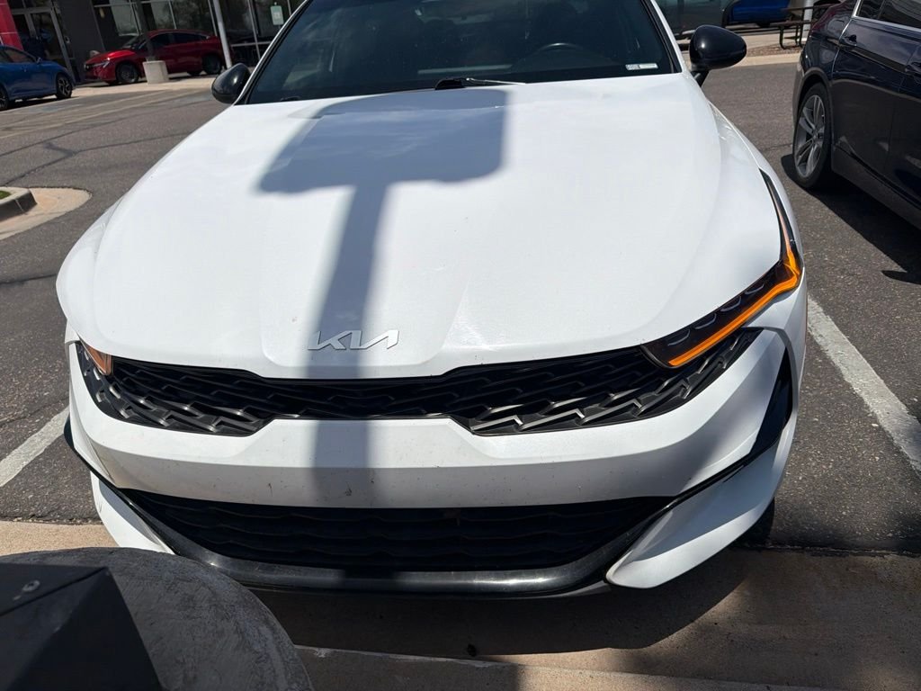 Used 2022 White Kia GT-Line image 2