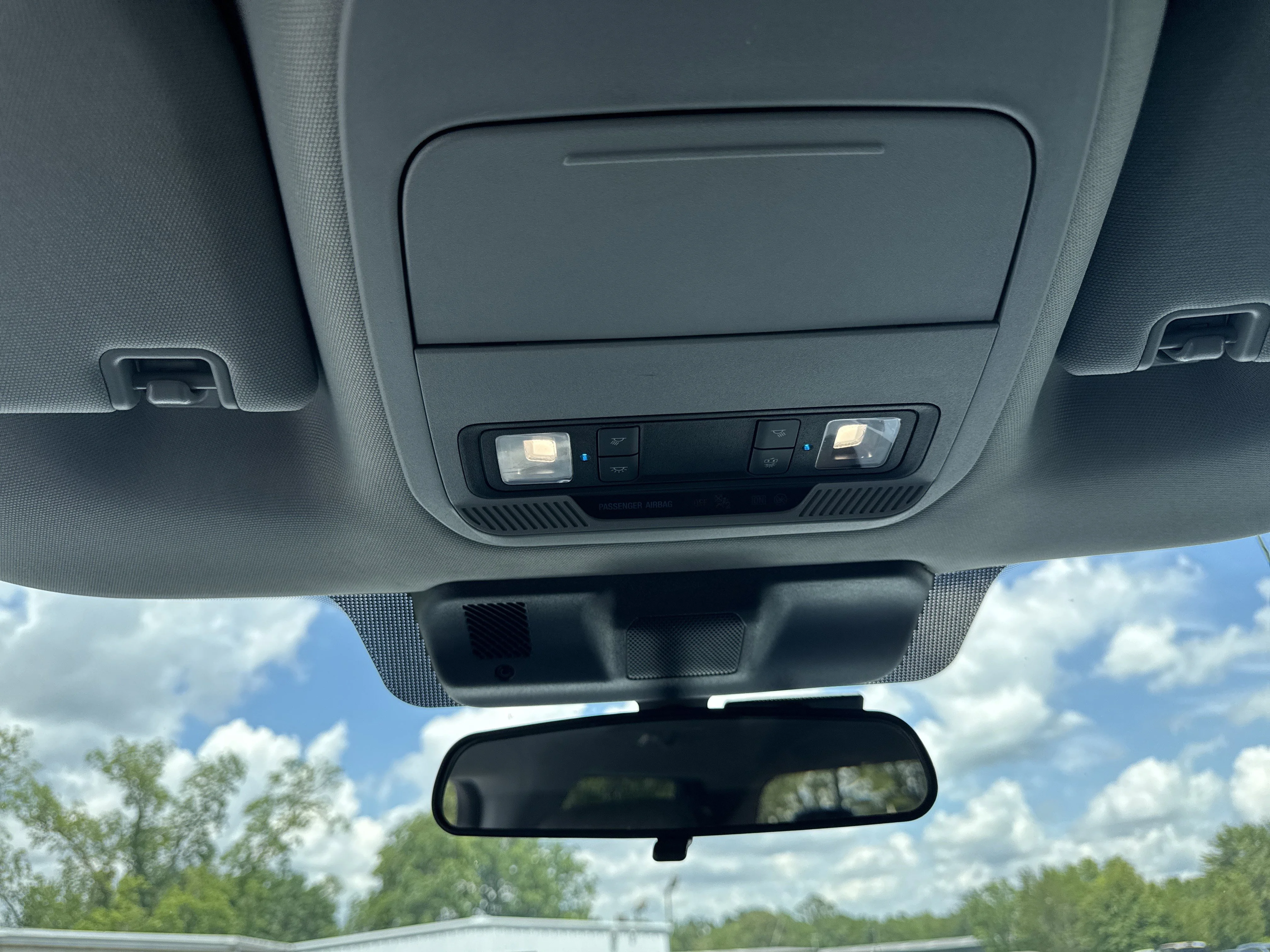 Used 2023 Oxford White Ford XLT image 21