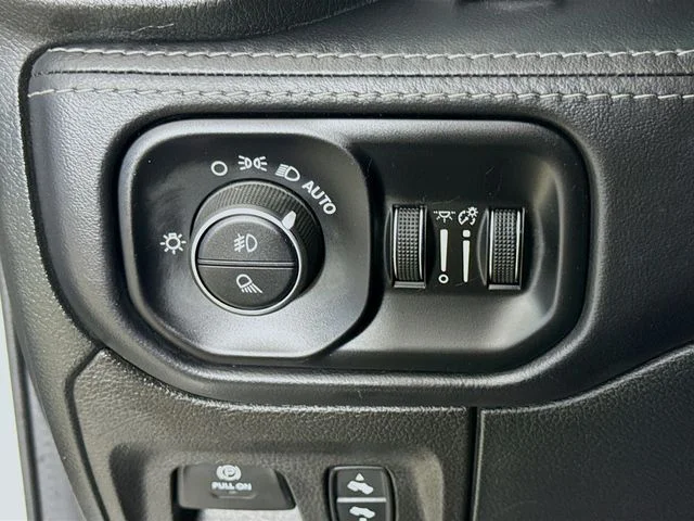 Used 2022 White Ram Limited image 10