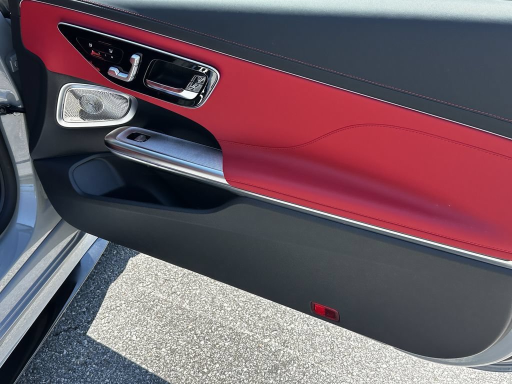 New 2027 MANUFAKTUR Alpine Grey Mercedes-Benz AMG® CLE 53 image 50
