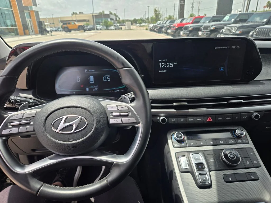 Used 2025 Black Hyundai XRT image 10