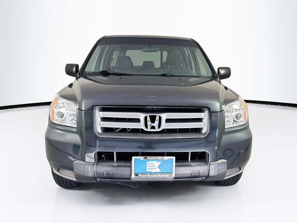 Used 2006 Honda Pilot LX with VIN 5FNYF28146B036763 for sale in Austin, TX
