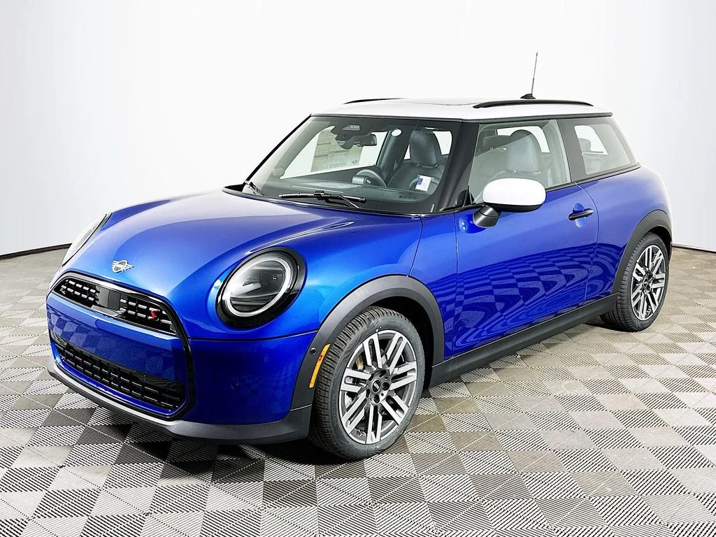 2026 MINI Hardtop Cooper S's photo