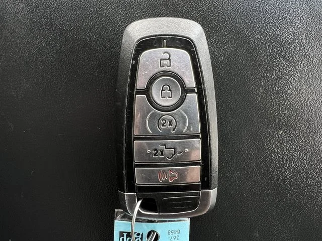 Used 2022 Black Ford Platinum image 28