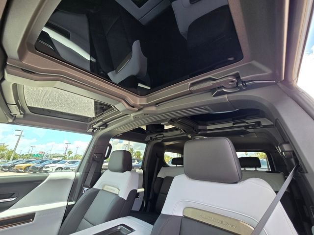 2025 GMC HUMMER EV 2X - Photo 20