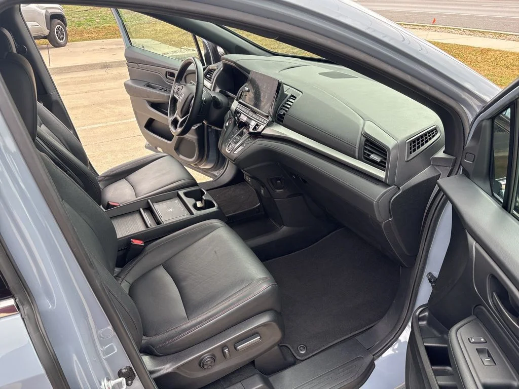 Used 2025 Black Honda Sport-L image 16