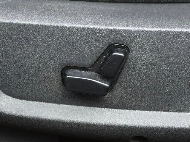Used 2010 Orange Dodge R/T image 8