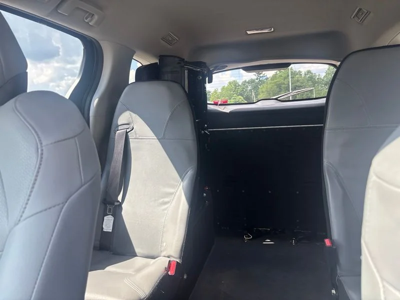 Used 2022 Silver Toyota XLE image 30