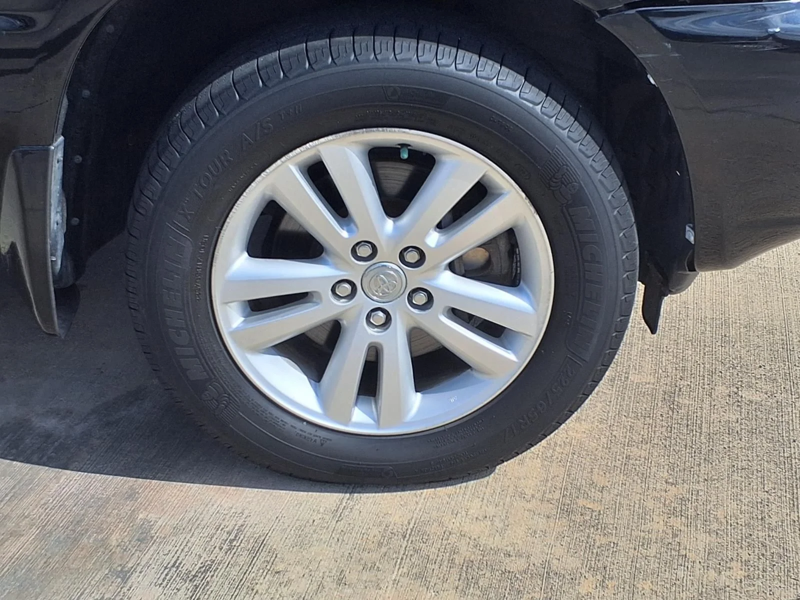 Used 2007 Black Toyota Limited image 9