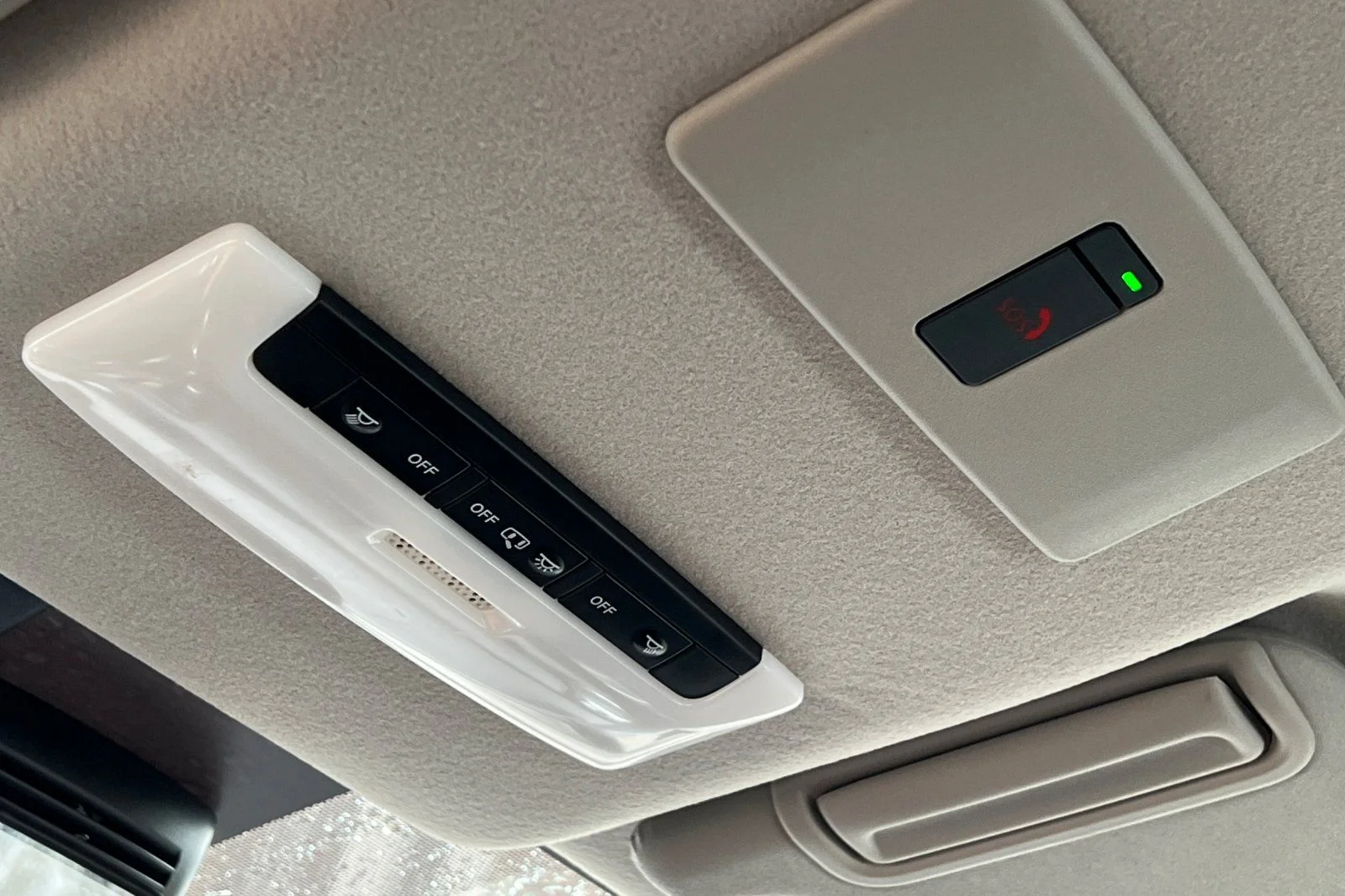 2025 Nissan Versa Sedan SR - Photo 23