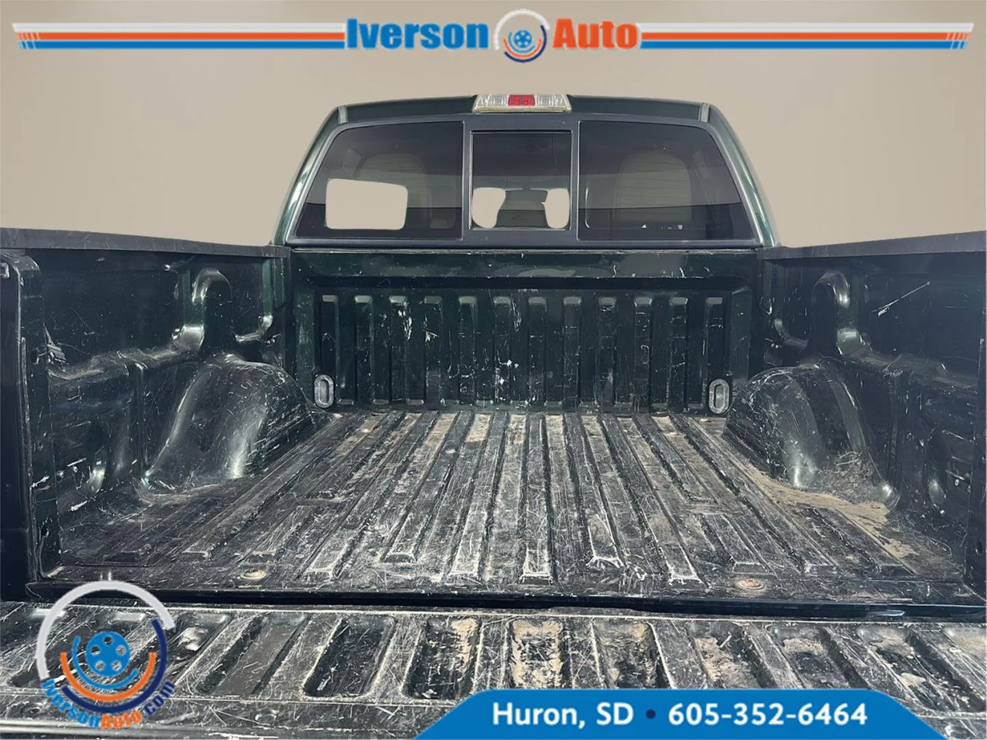 Used 2013 Green Gem Metallic/Pale Adobe Metallic Ford Lariat image 8