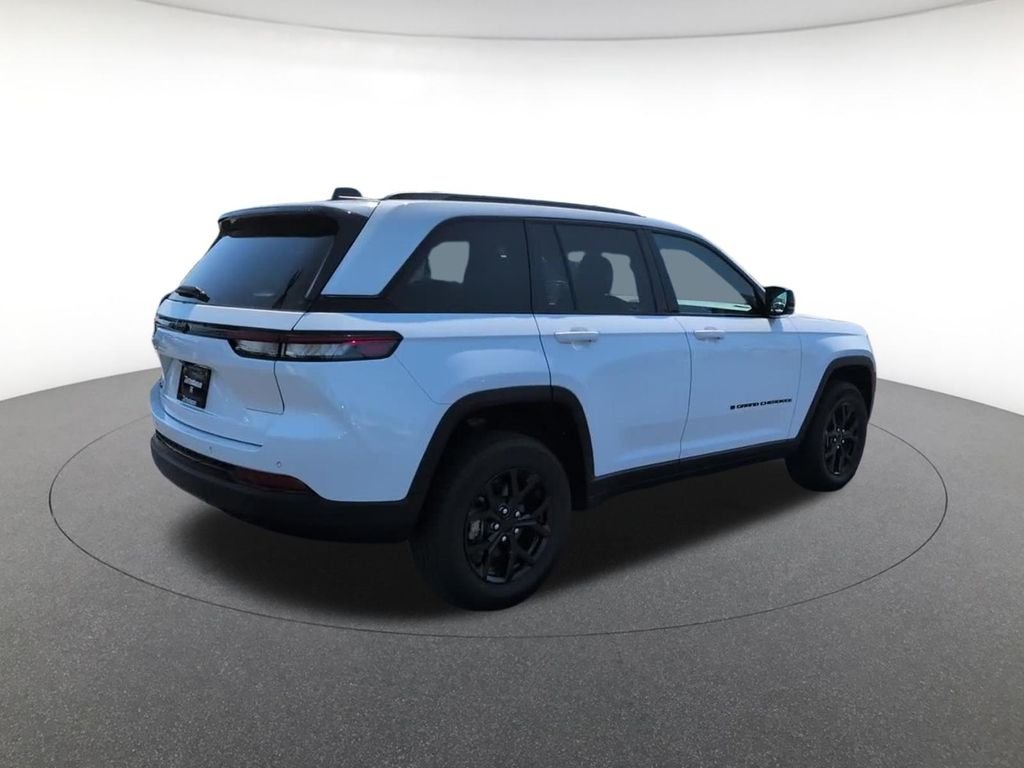 Certified Used 2025 White Jeep Altitude image 7
