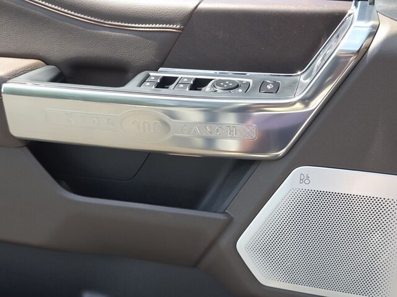 New 2026 Glacier Gray Metallic Tri-Coat Ford F-250® King Ranch® image 28