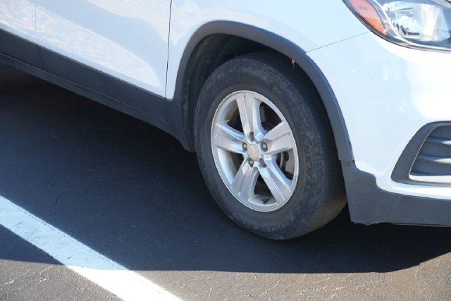 Used 2019 Chevrolet Trax LS with VIN 3GNCJKSB5KL401934 for sale in Spartanburg, SC