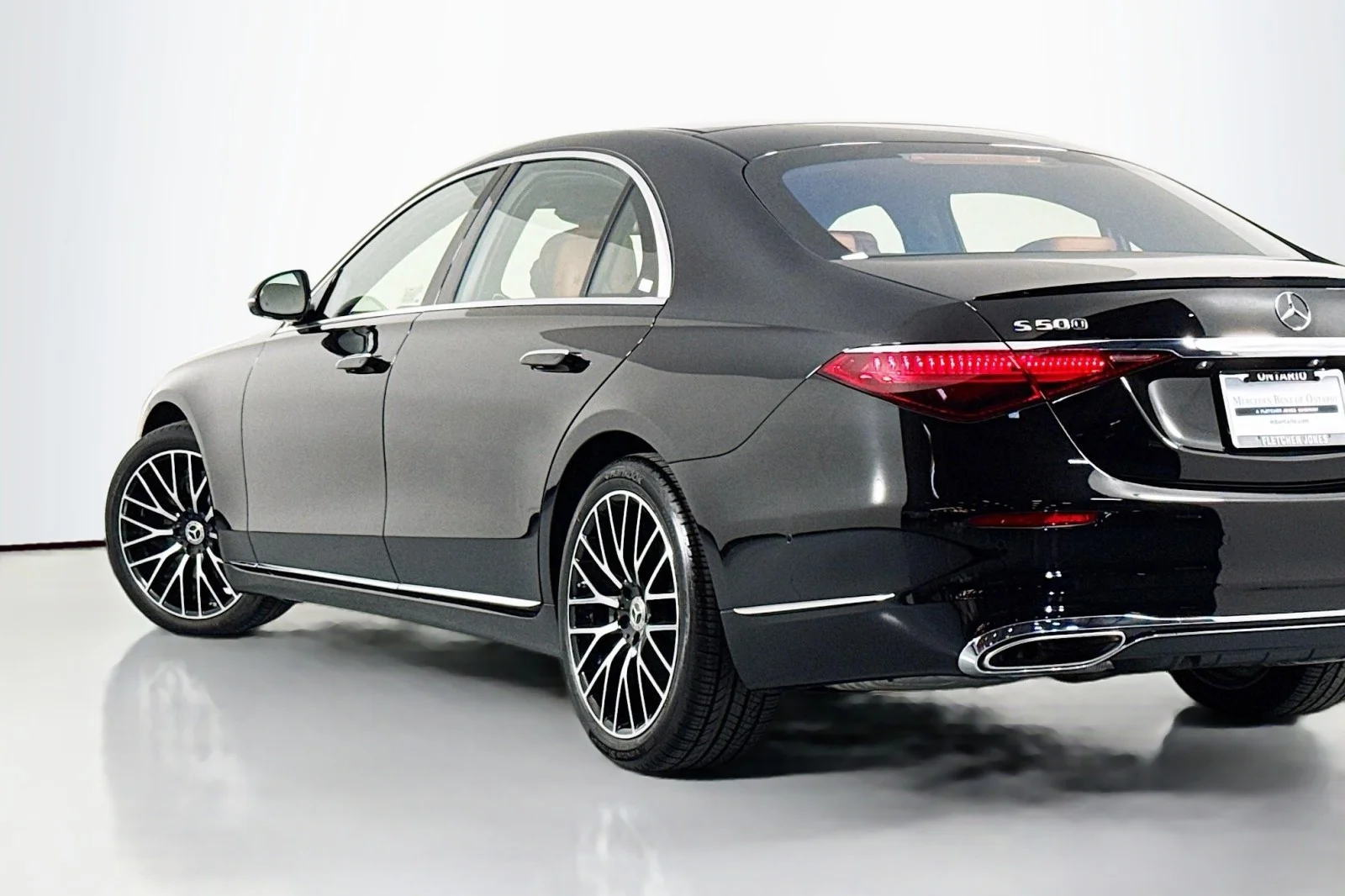 Certified Used 2026 Obsidian Black Metallic Mercedes-Benz S 500 image 17