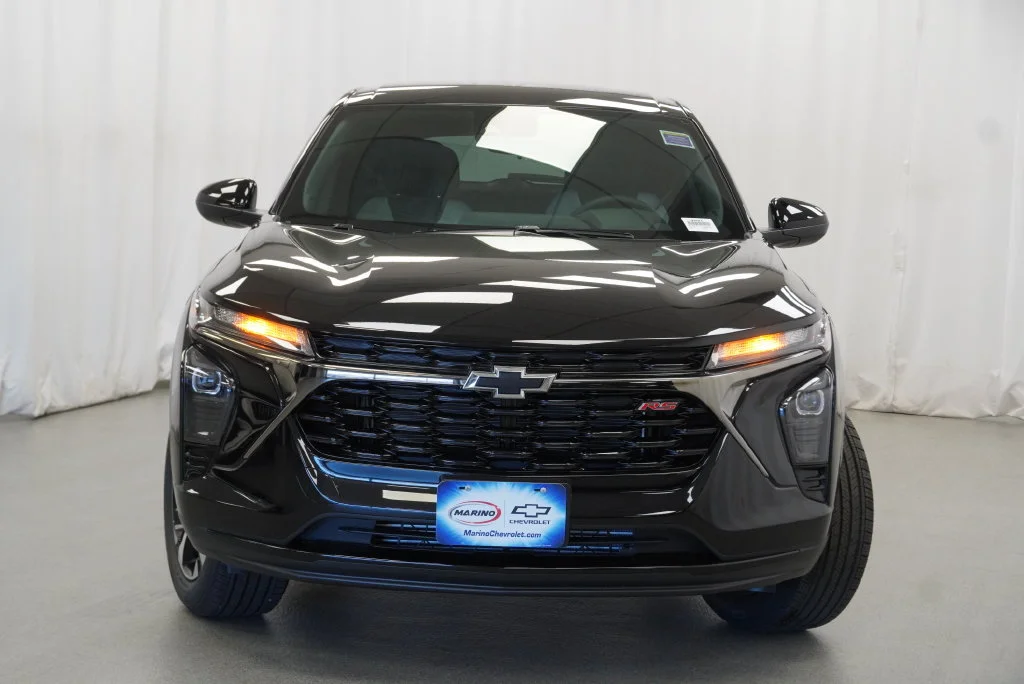 New 2026 Mosaic Black Metallic Chevrolet 1RS image 11