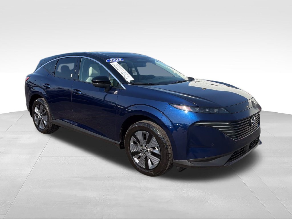 Used 2025 Blue Nissan SL image 8