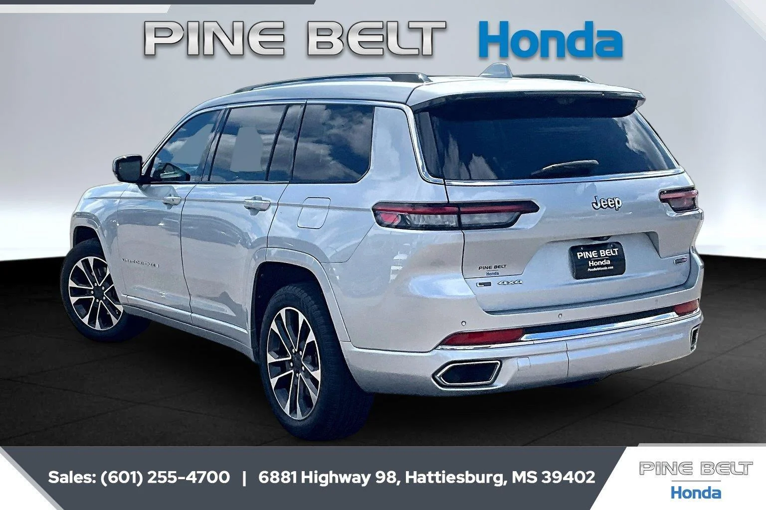 Used 2021 Silver Zynith Jeep Overland image 2