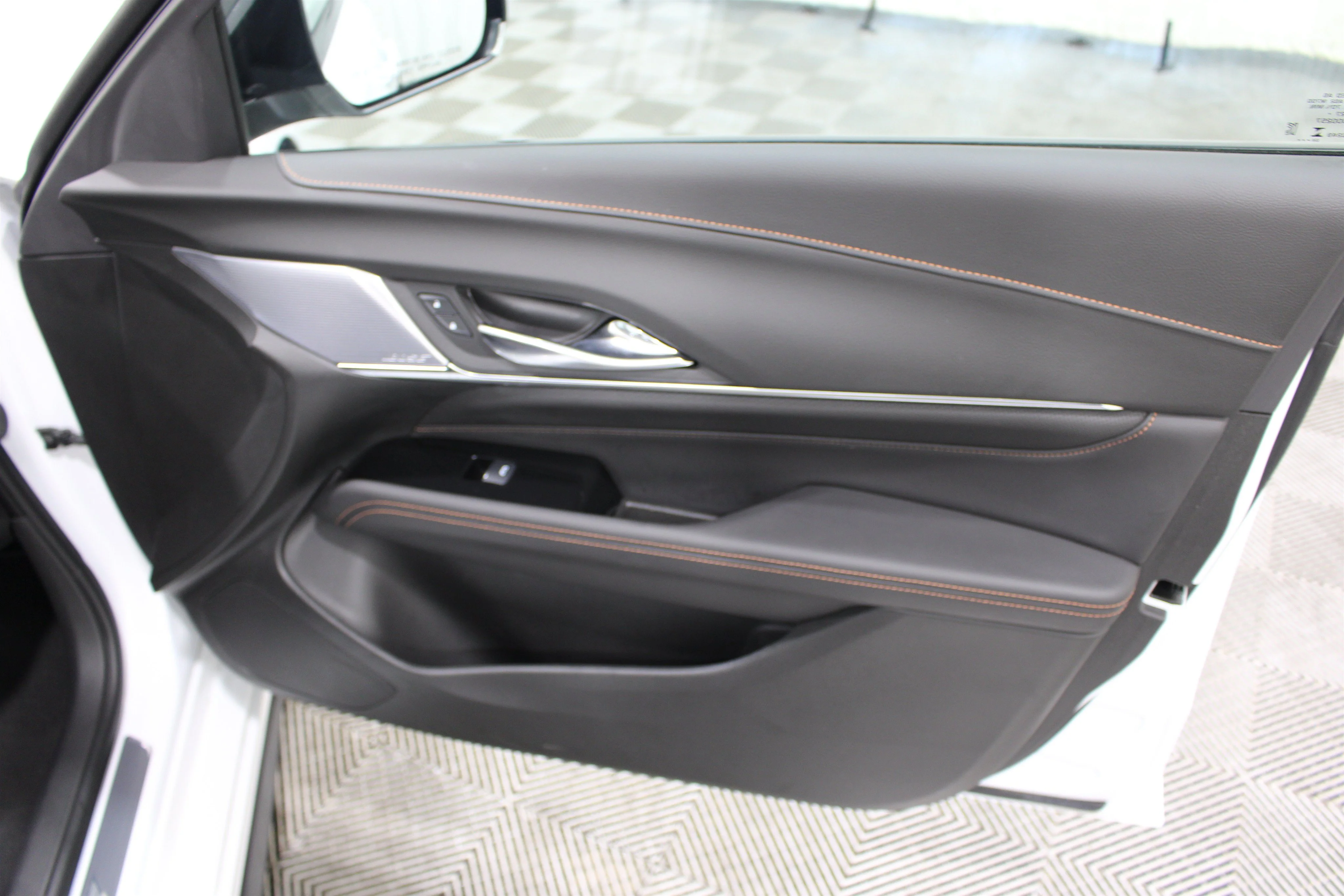 2025 Cadillac CT4 V-Series - Photo 27