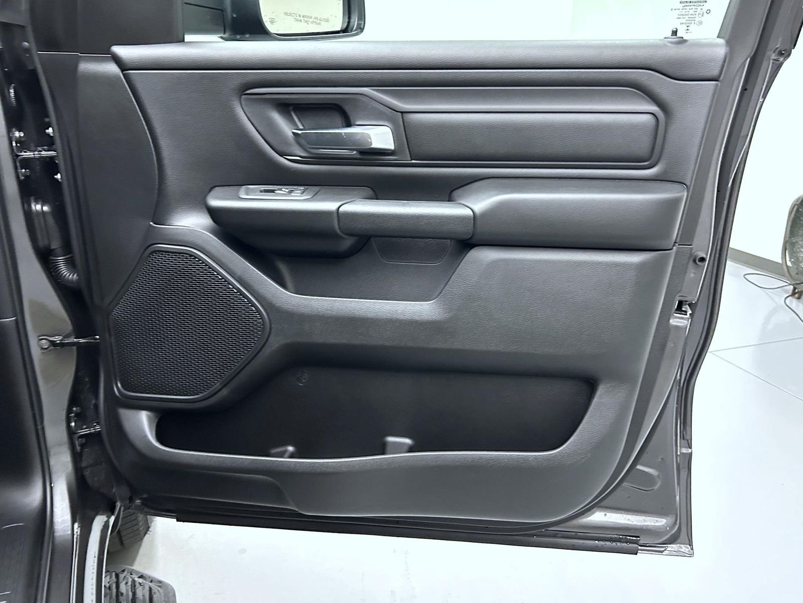 New 2026 Granite Crystal Metallic Clearcoat RAM Express image 16