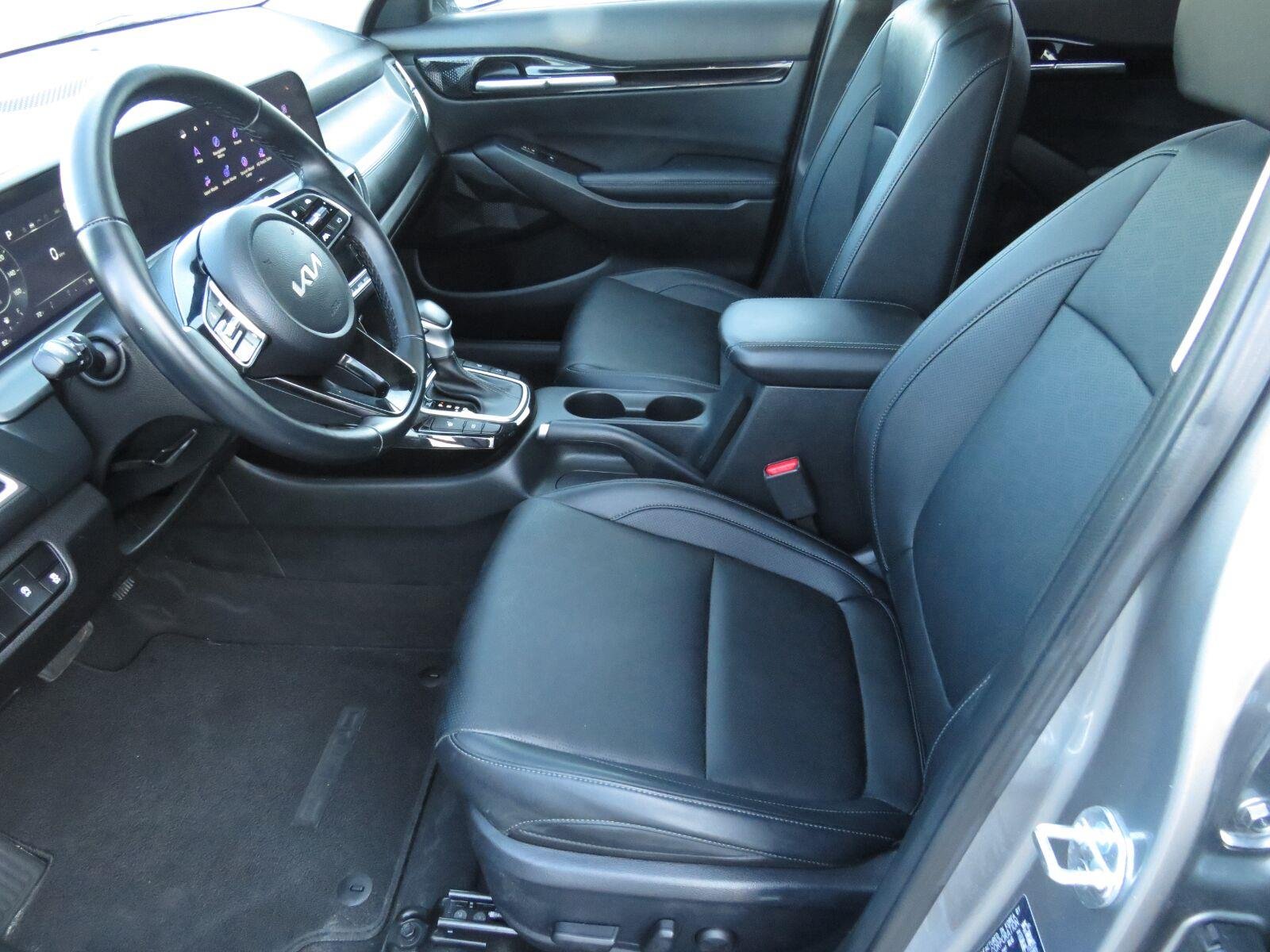 Used 2024 Steel Gray Kia EX image 21
