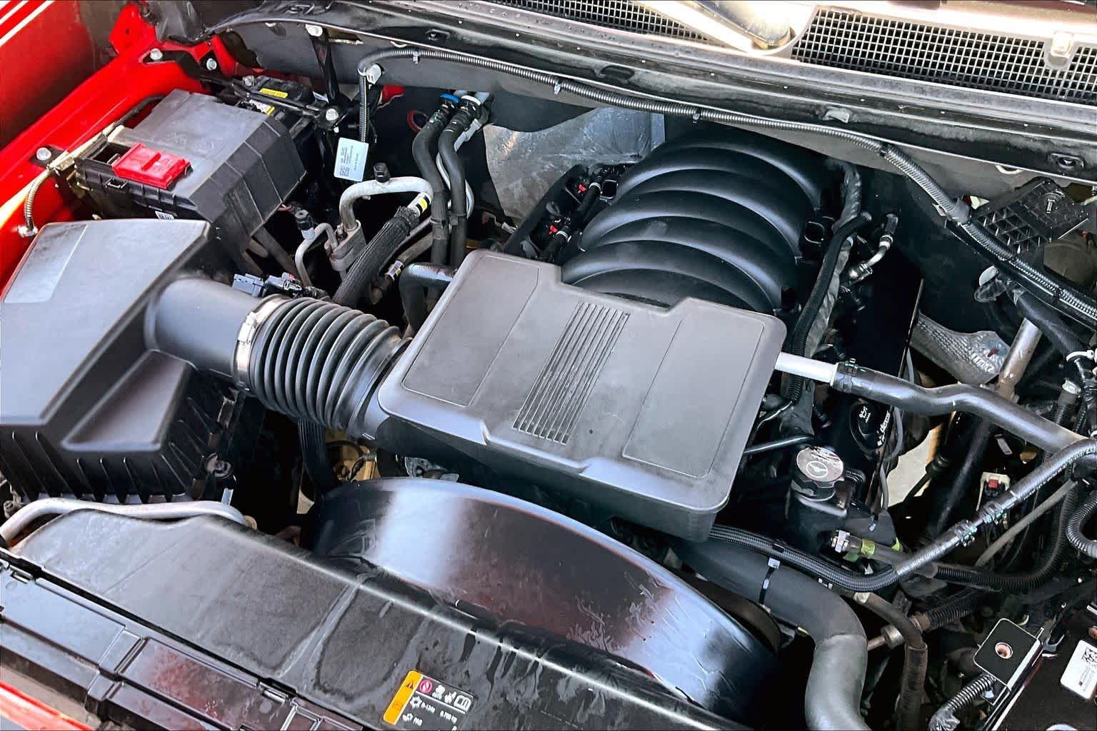 Used 2023 RED HOT Chevrolet Custom image 31