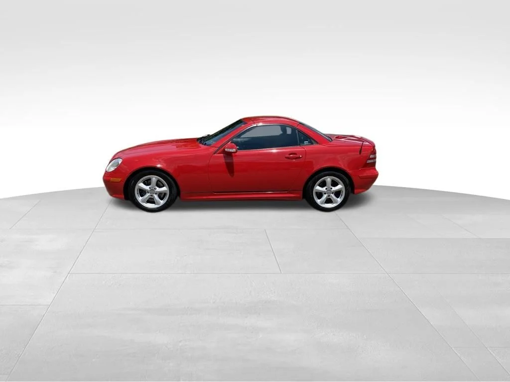 Used 2003 Red Mercedes-Benz SLK 320 image 2