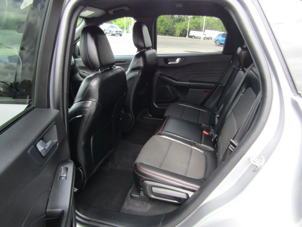 2023 Ford Escape ST-Line - Photo 16