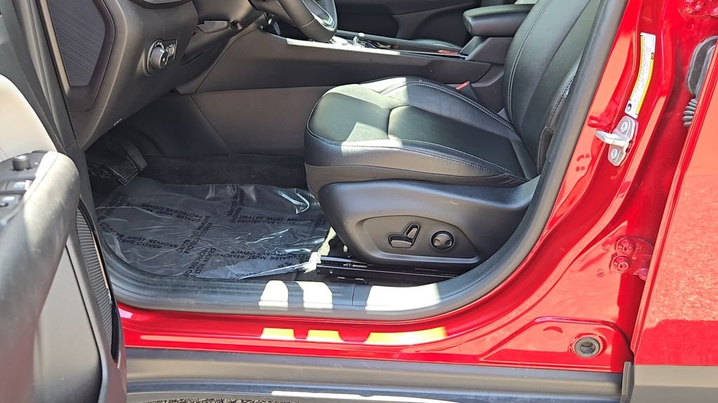 Used 2025 Red Jeep Limited image 7