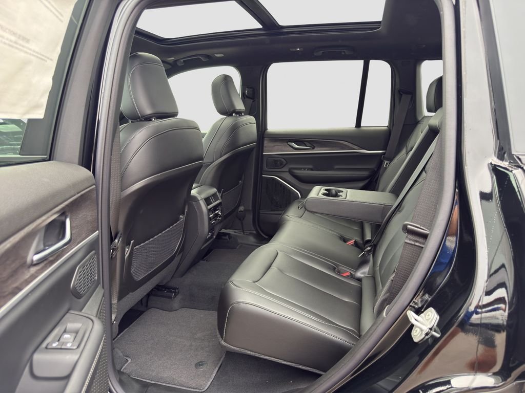 2025 Jeep Grand Cherokee Limited - Photo 13
