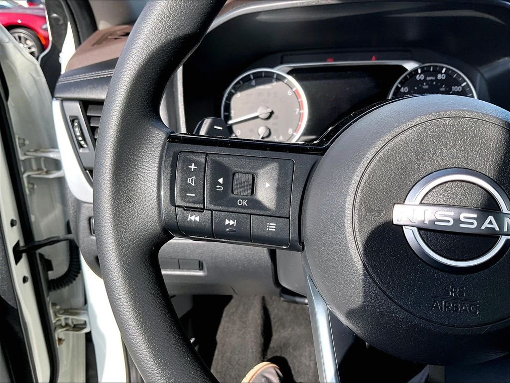 Used 2023 White Nissan SV image 22