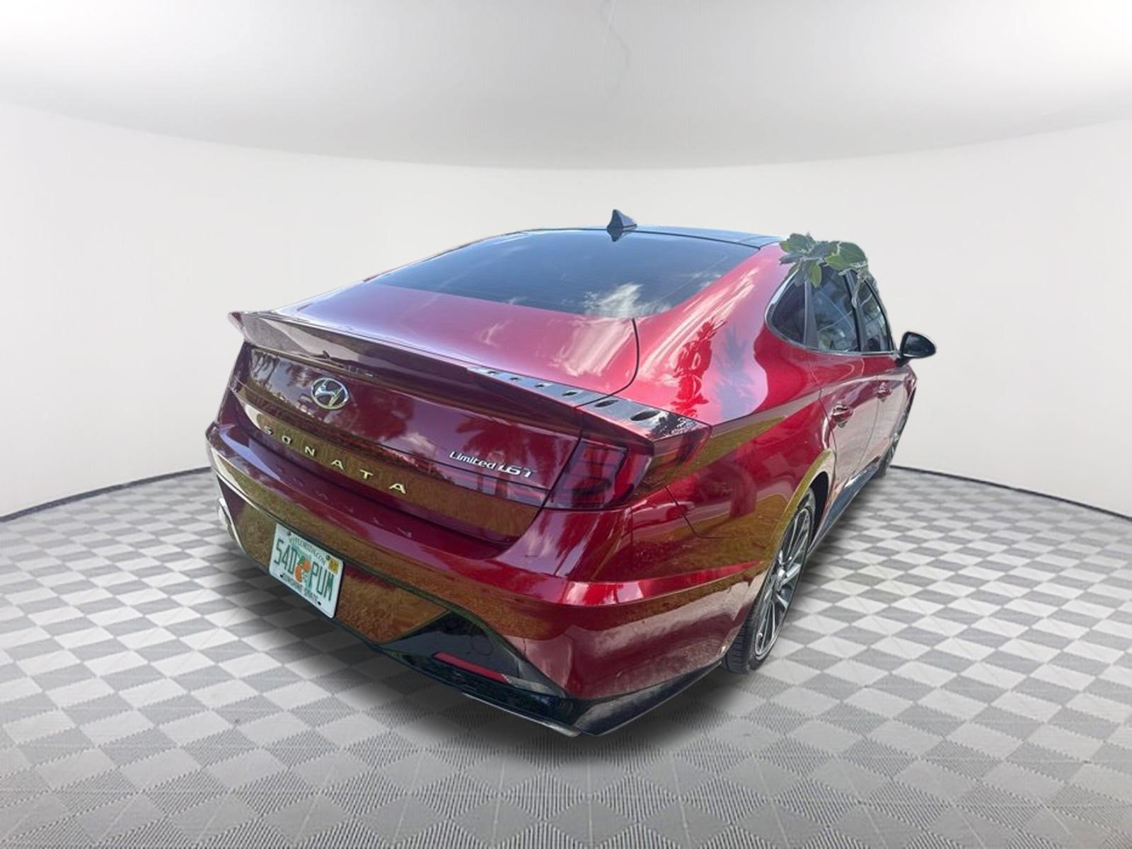 Used 2023 Ultimate Red Hyundai Limited image 6