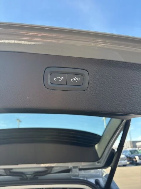 New 2026 Vapour Grey Volvo Plus image 40