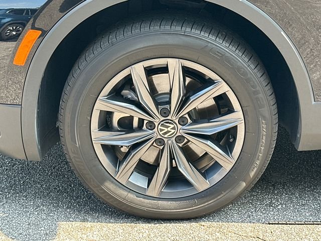 Certified Used 2023 Black Volkswagen 2.0T SE image 10