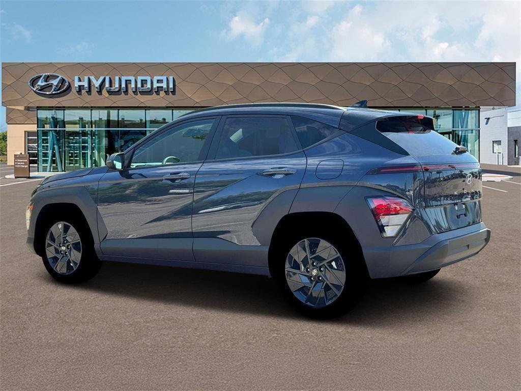 New 2026 Blue Hyundai SEL Sport FWD image 4