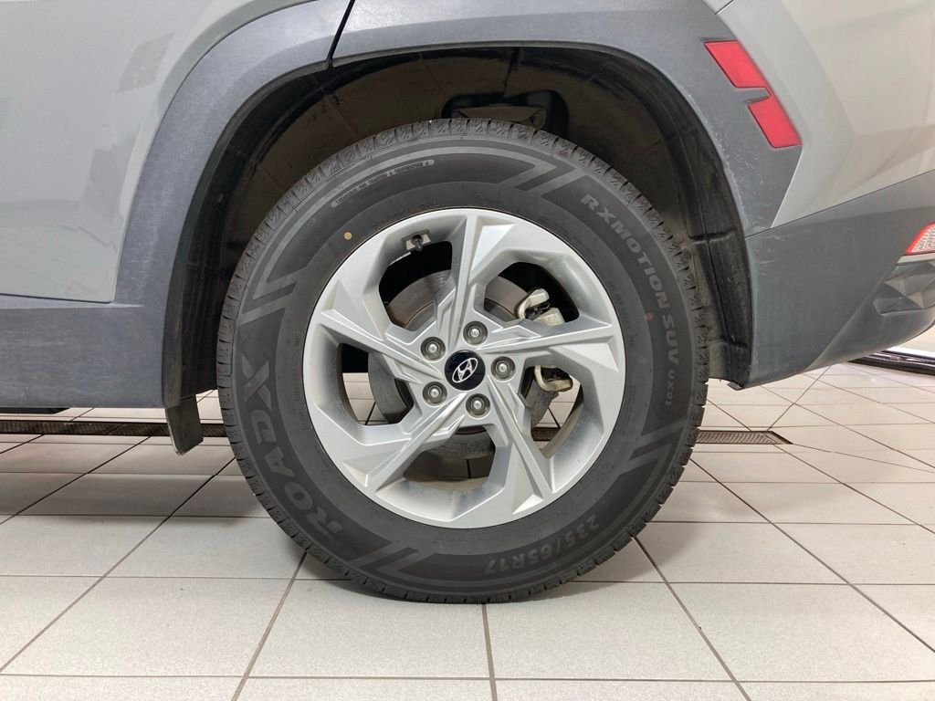 Used 2024 Gray Hyundai SEL image 24