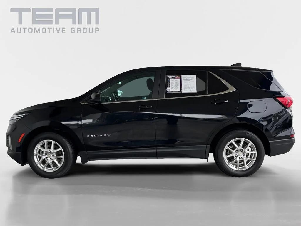 Used 2022 Mosaic Black Metallic Chevrolet LT image 4