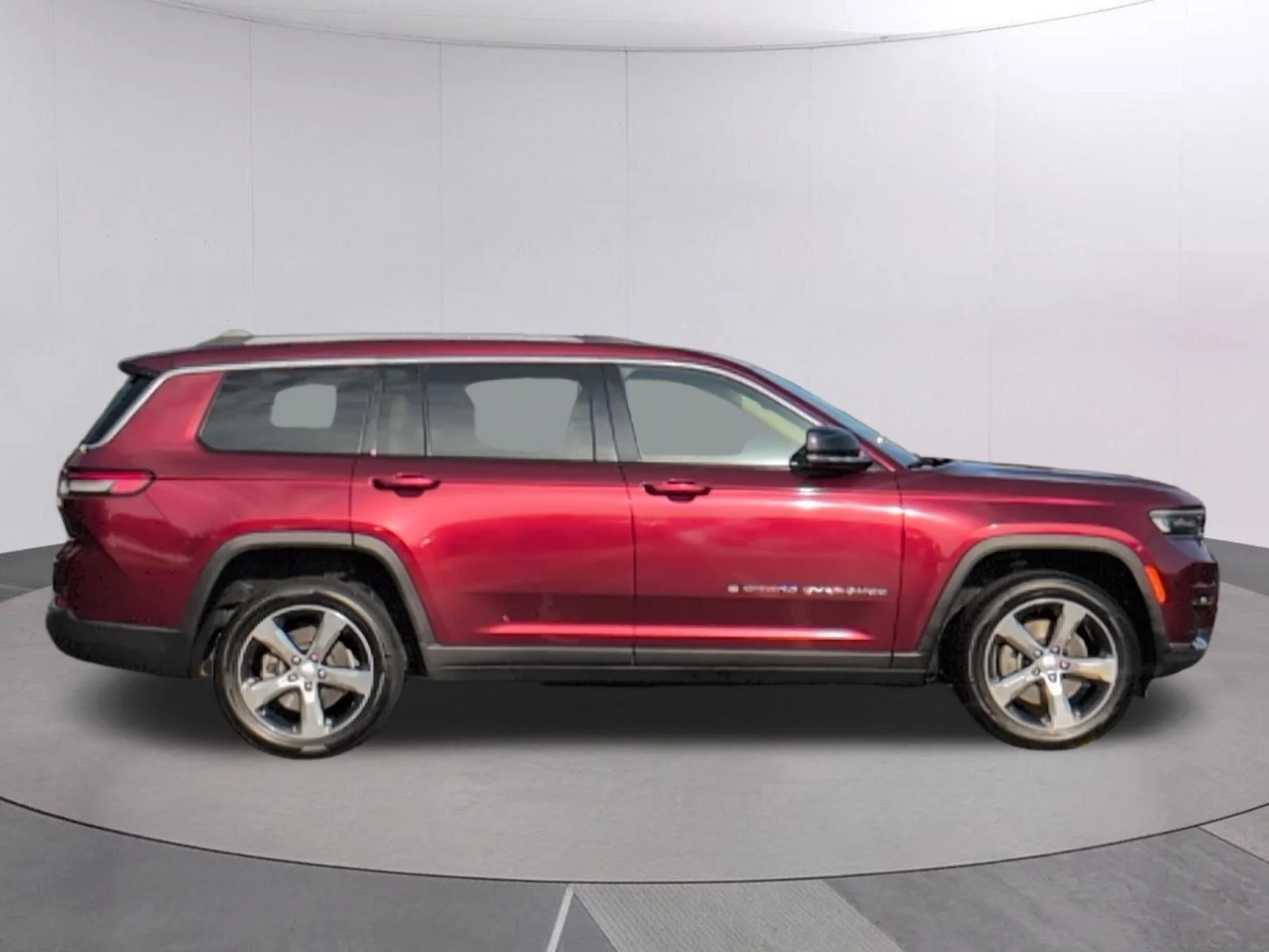 Used 2021 Velvet Red Pearlcoat Jeep Limited image 8