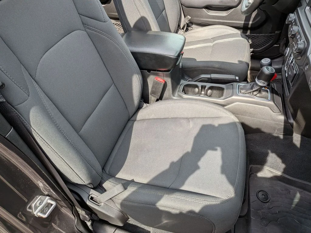 Used 2022 Gray Jeep Unlimited Sport S image 27