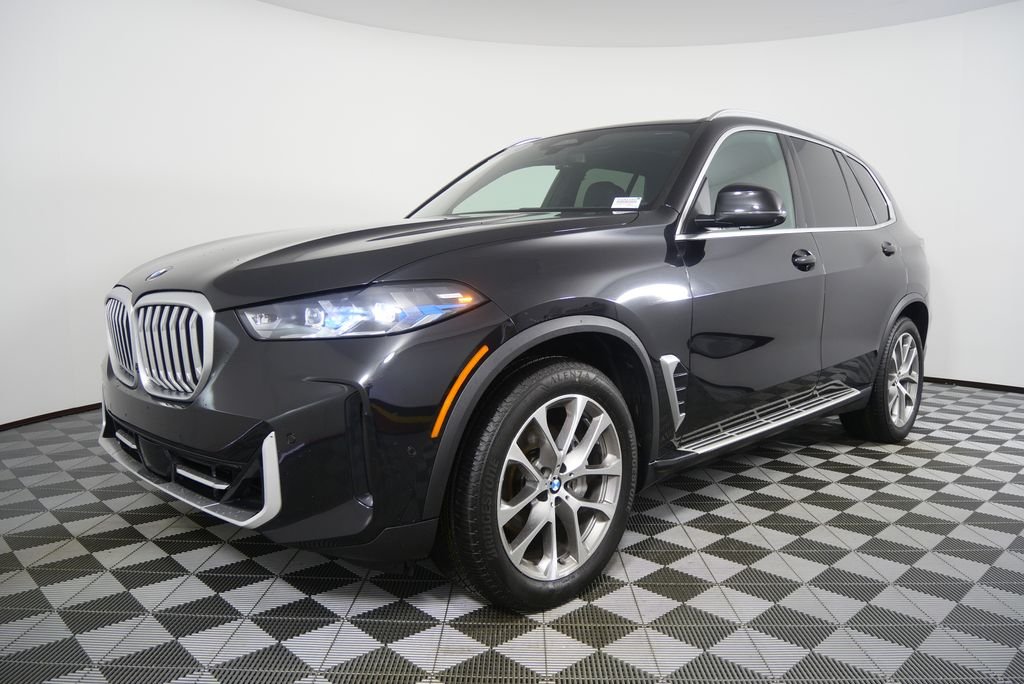 Used 2024 Black Sapphire Metallic BMW xDrive40i image 7