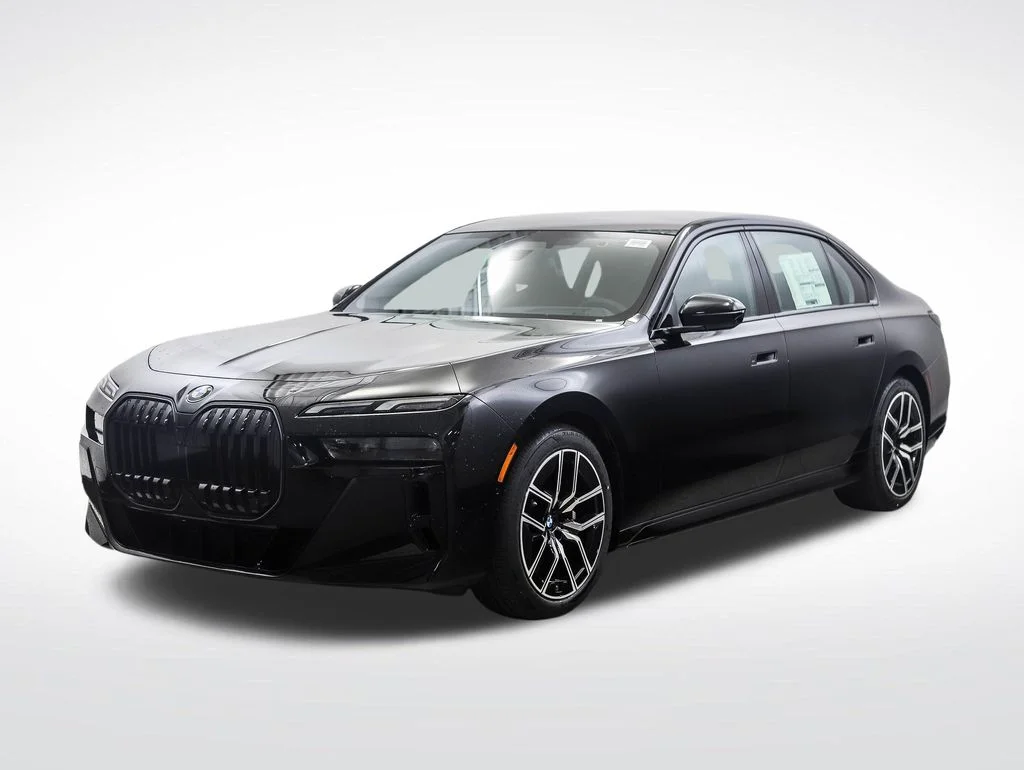 2026 BMW 7 Series 740i xDrive Sedan's photo